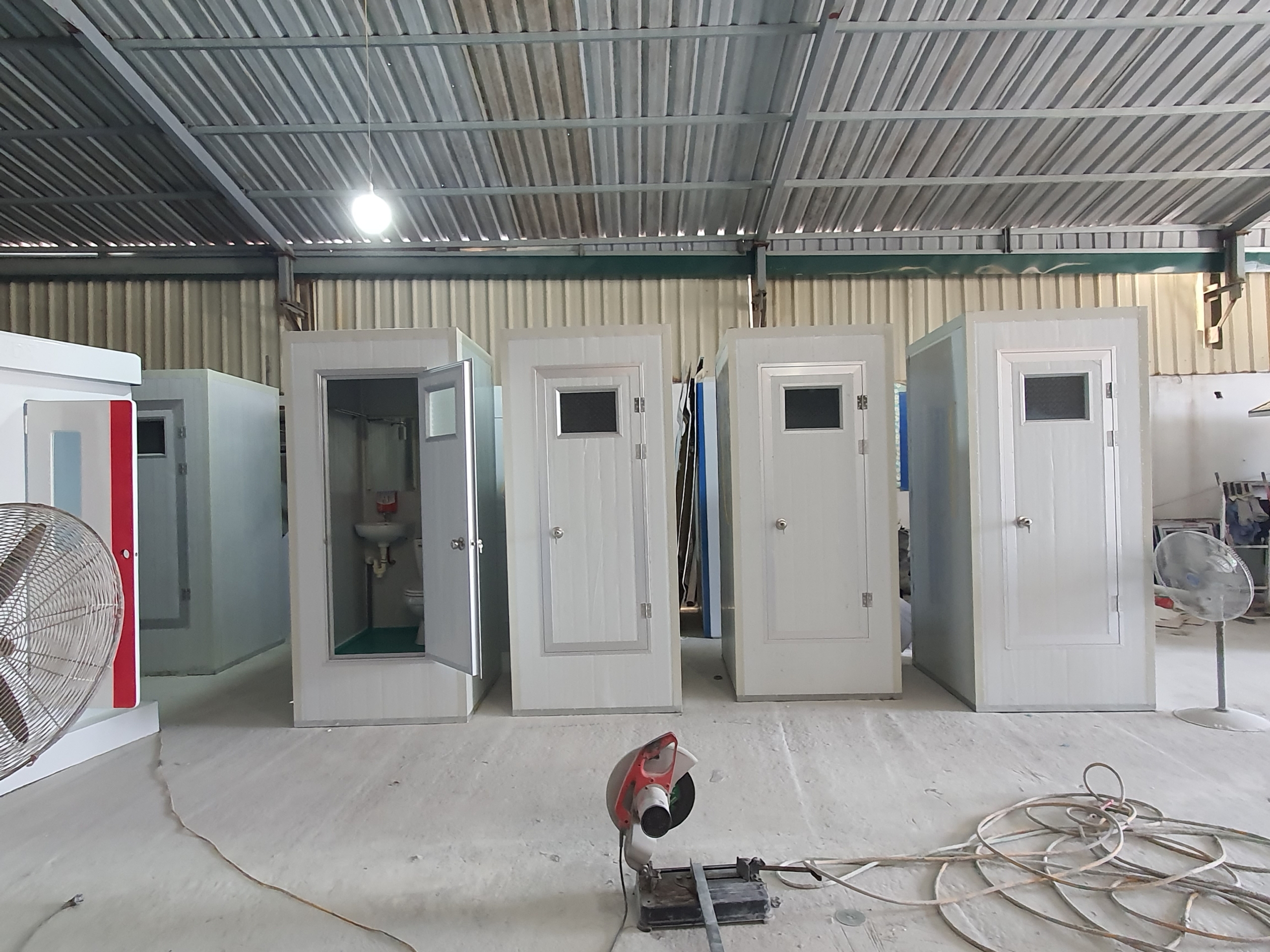 Nhà vệ sinh dã chiến phục vụ cứu trợ thiên tai và phòng chống dịch bệnh