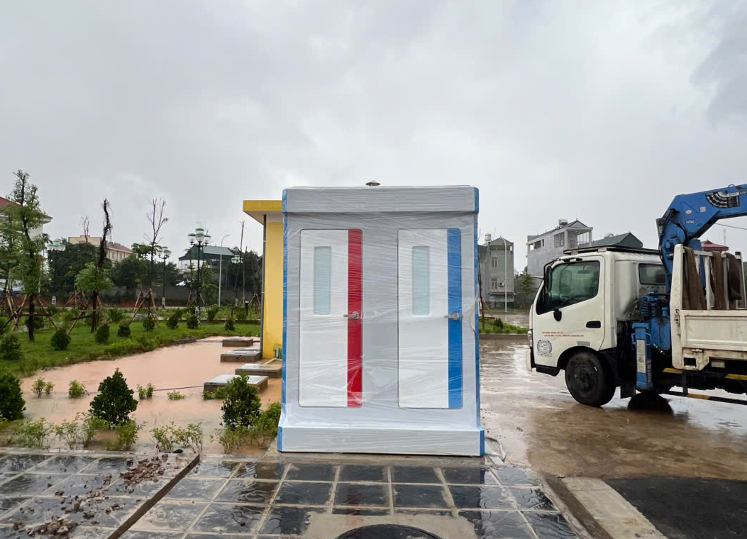 Nhà vệ sinh công cộng di động thay cho xây nhà vệ sinh cố định